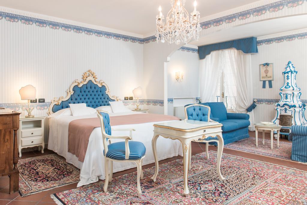 Duchessa Isabella Hotel&spa Hotel 5*